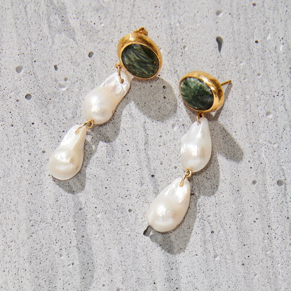 Chan Luu Green and Pearl Drop Dangle Earrings - Picture 2 of 5